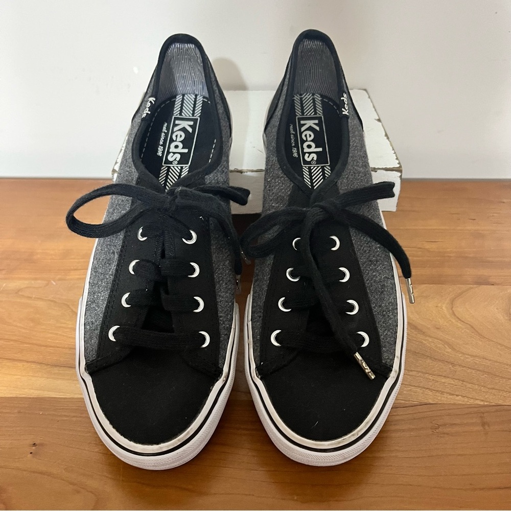 Keds Double Up Size 6.5 Gray Wool Black‎ Canvas Lace Up Sneaker Sample Shoe